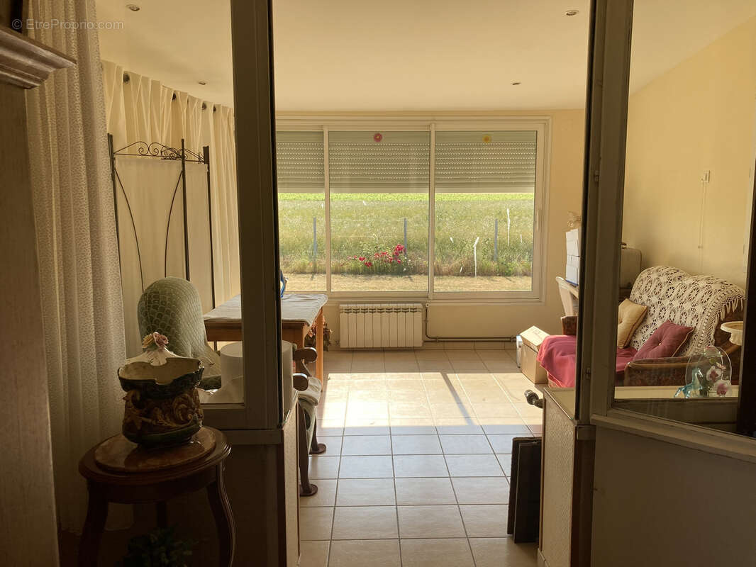 Maison à ROULLET-SAINT-ESTEPHE