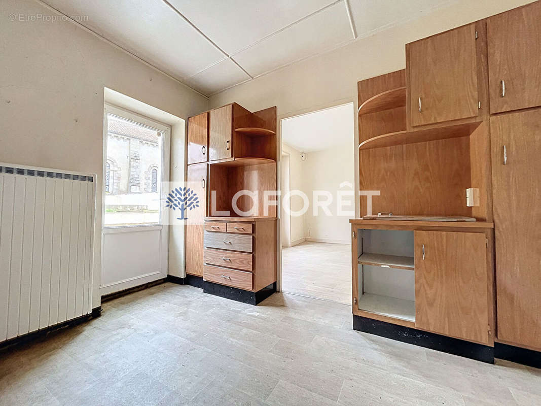 Appartement à SECONDIGNY