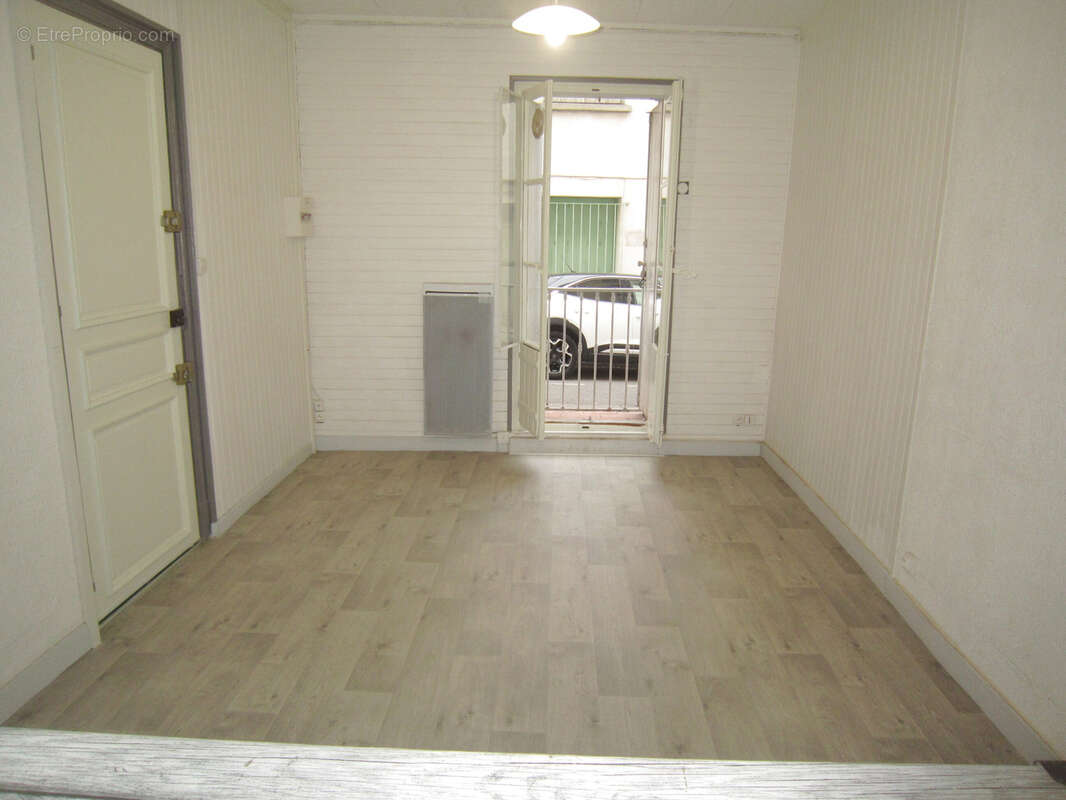 Commerce à NARBONNE