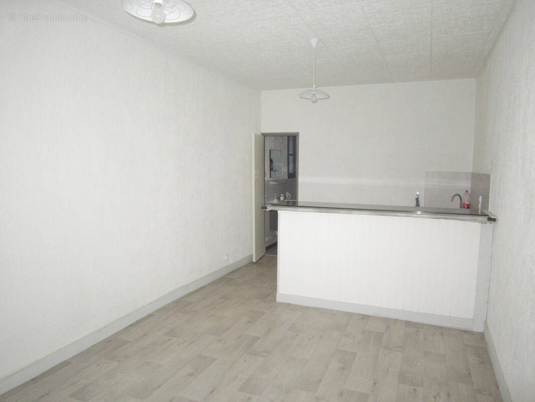 Commerce à NARBONNE