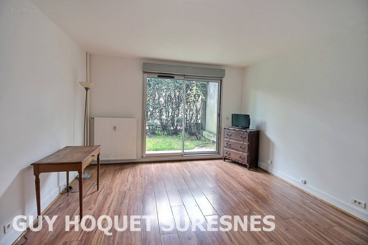 Appartement à SURESNES