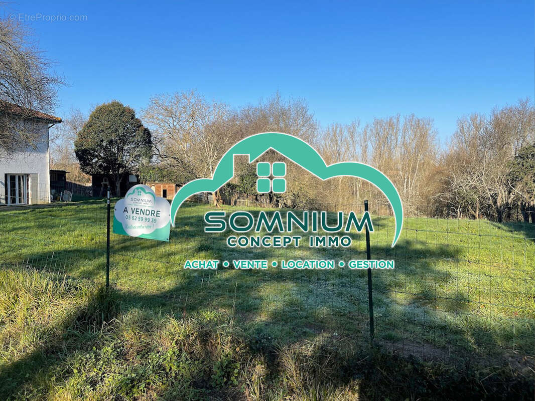 Terrain à FLEURANCE