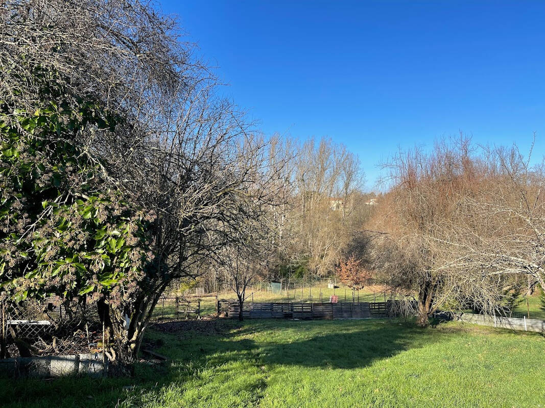 Terrain à FLEURANCE