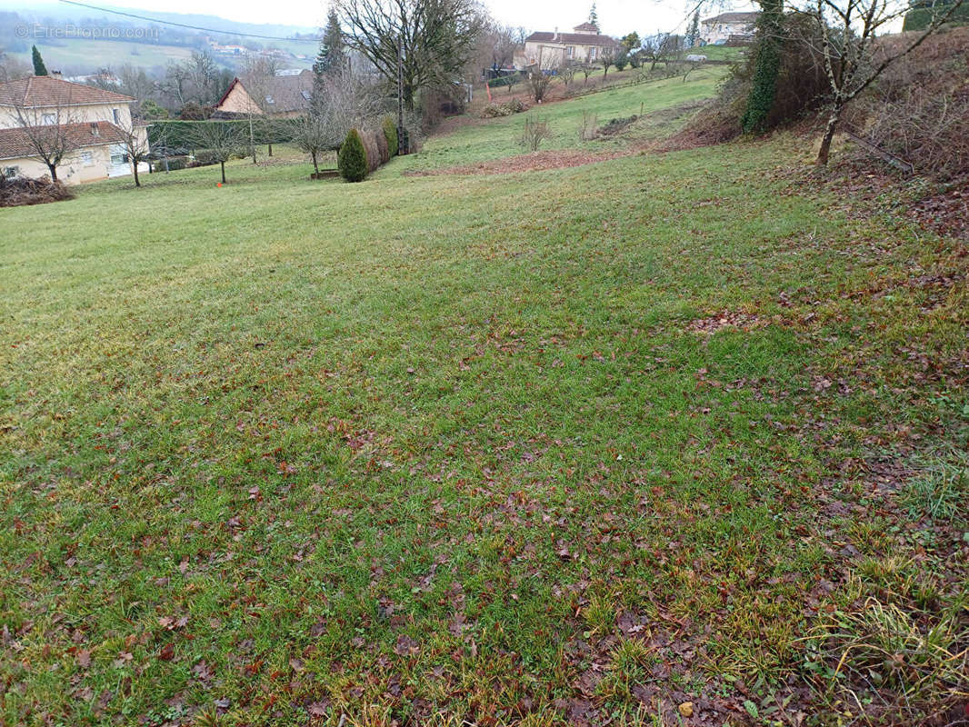 Terrain à CAPDENAC