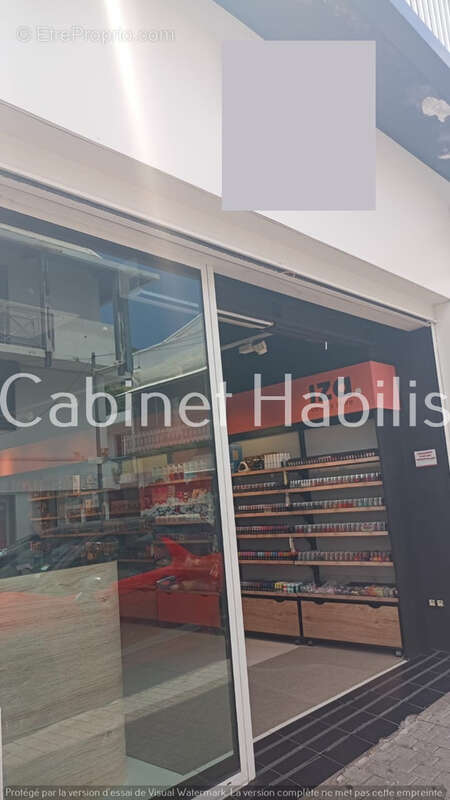 Commerce à SAINT-PIERRE