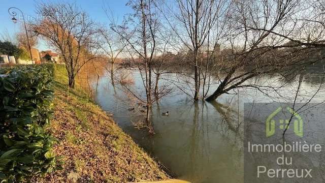 Appartement à LE PERREUX-SUR-MARNE