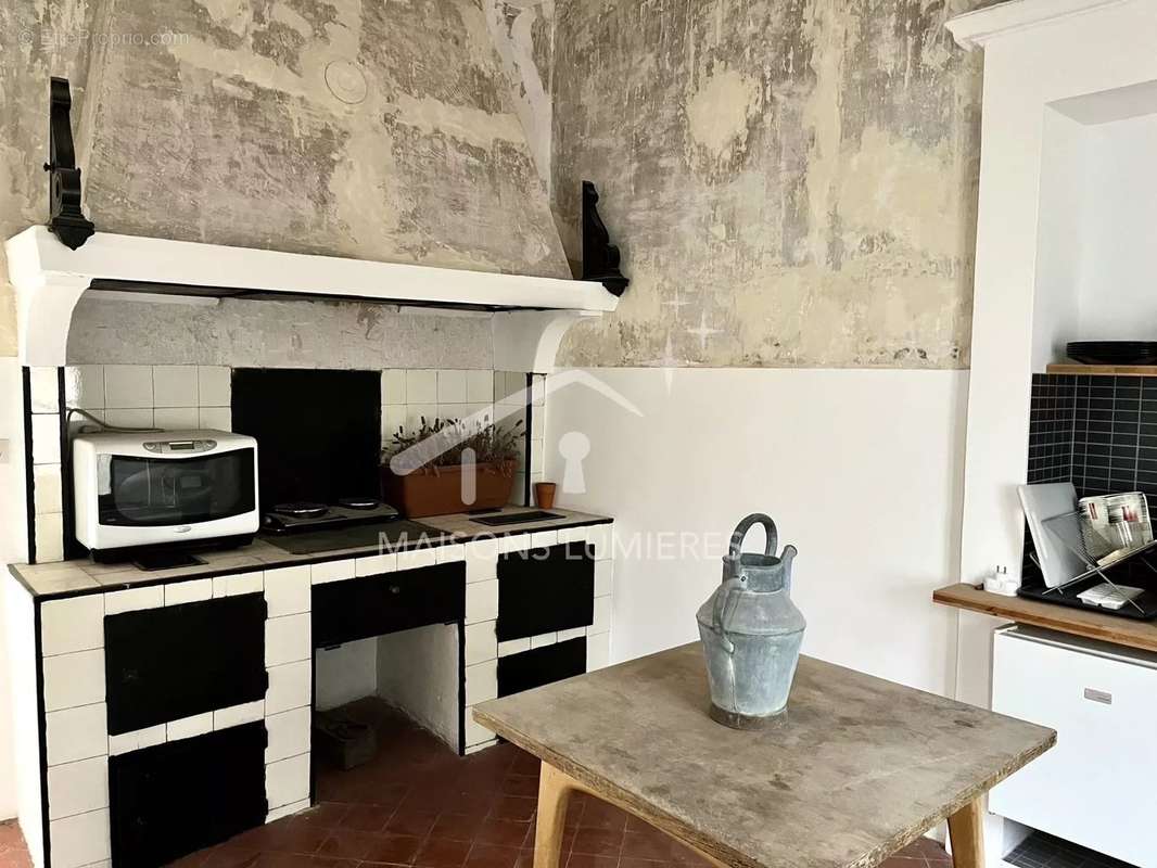 Appartement à BONNIEUX