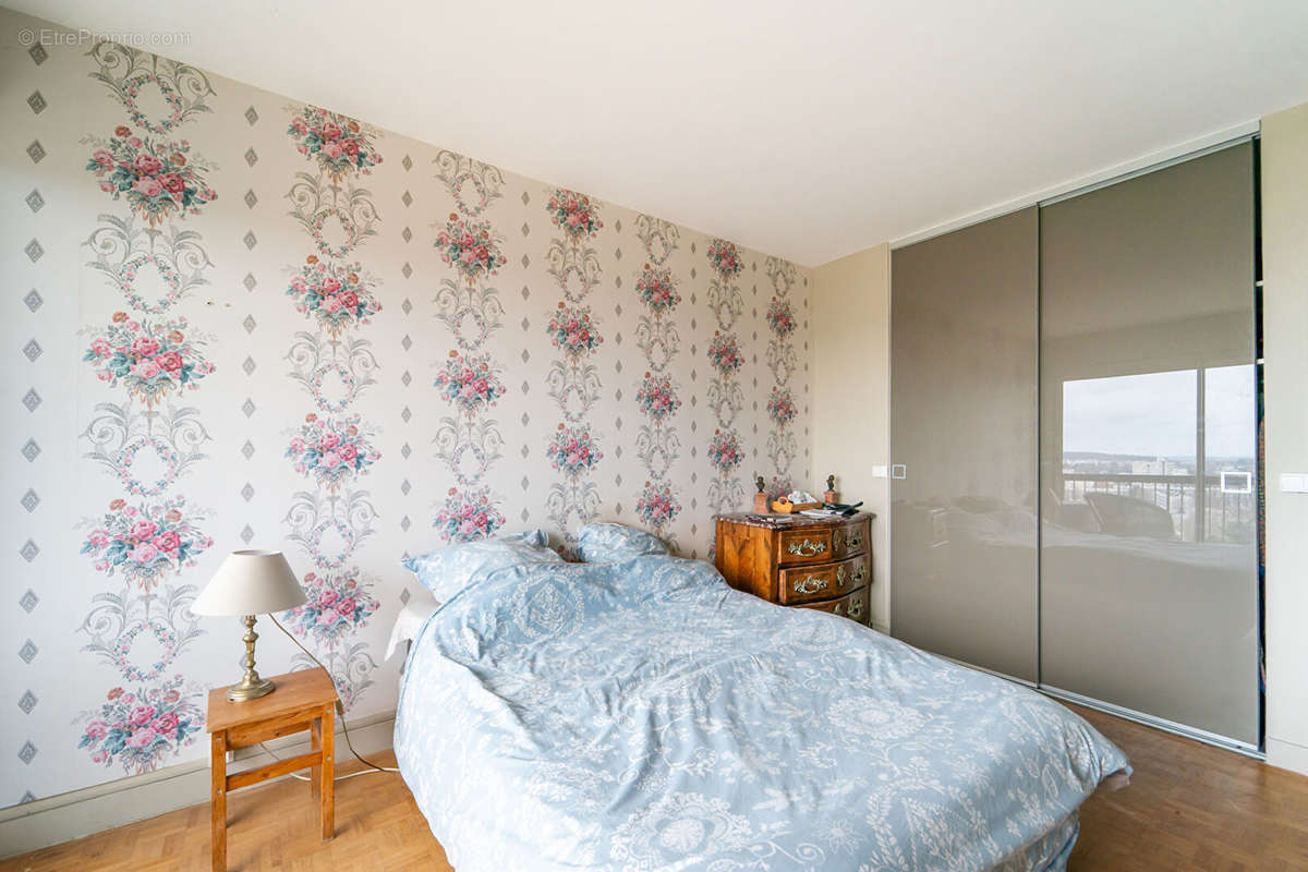 Appartement a louer fontenay-aux-roses - 5 pièce(s) - 119 m2 - Surfyn