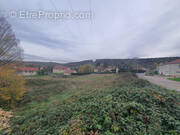 Terrain à GENEUILLE