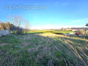 Terrain à ORCHAMPS-VENNES