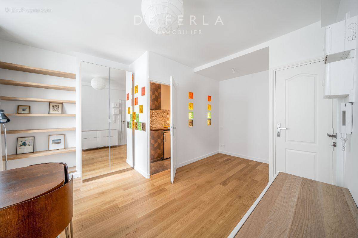 Appartement 1 pièce(s) 21 m²à vendre Paris-4e-arrondissement
