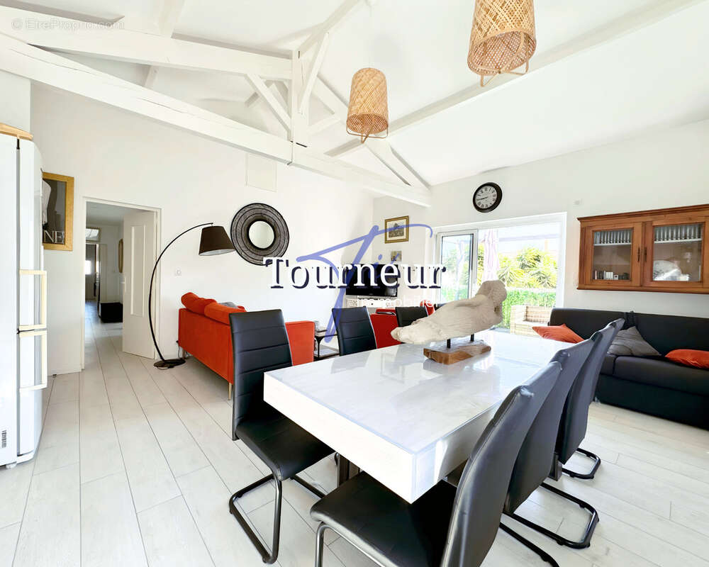 Appartement à SANARY-SUR-MER