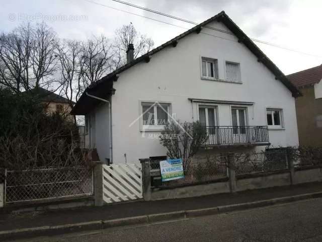 Maison à VARENNES-SUR-ALLIER