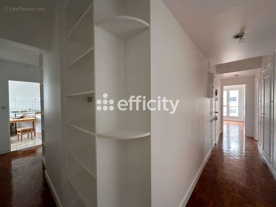 Appartement à MONTROUGE