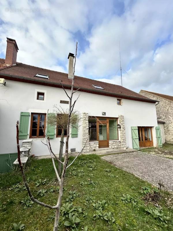 Maison à CHARROUX