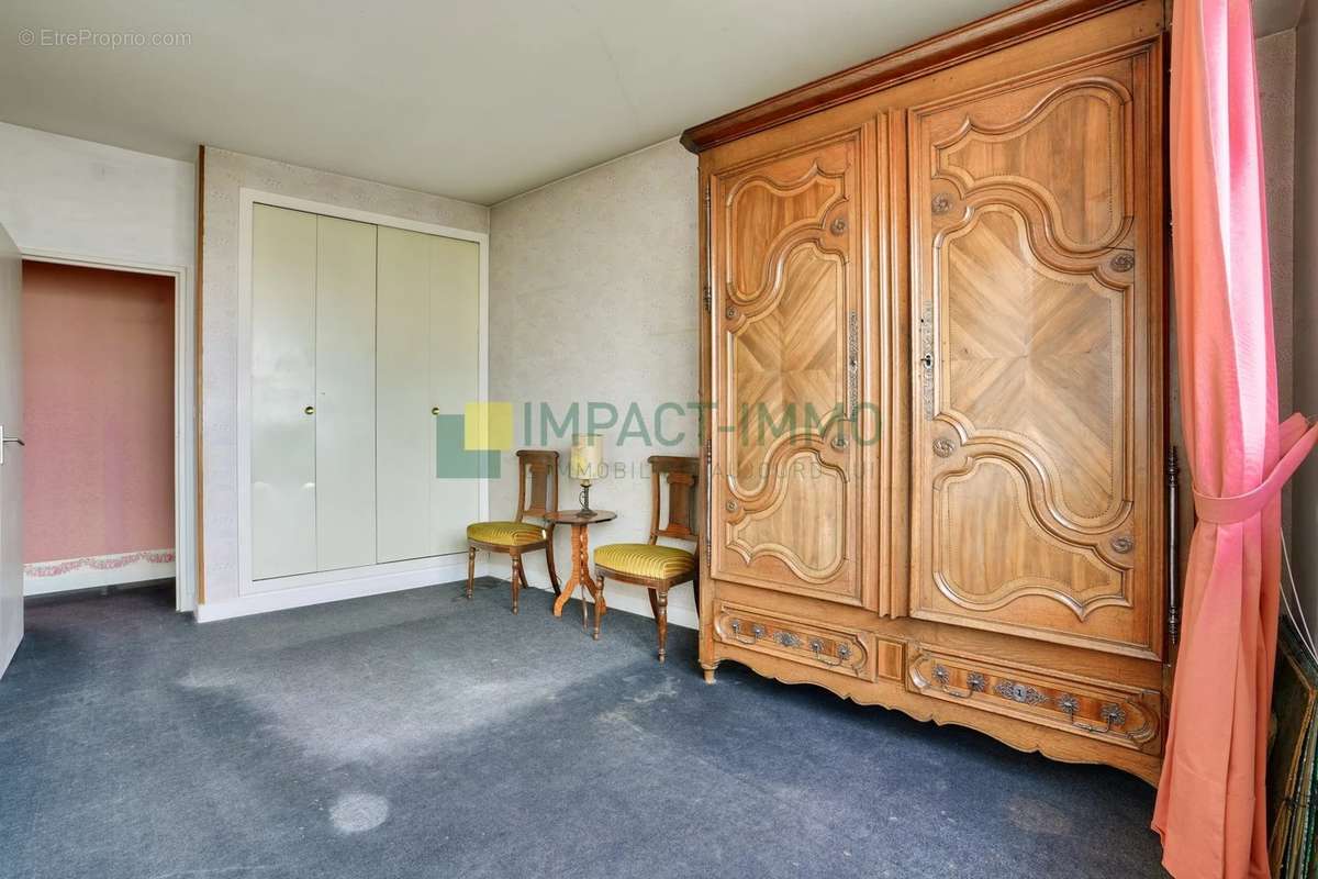 Appartement a louer courbevoie - 4 pièce(s) - 108 m2 - Surfyn