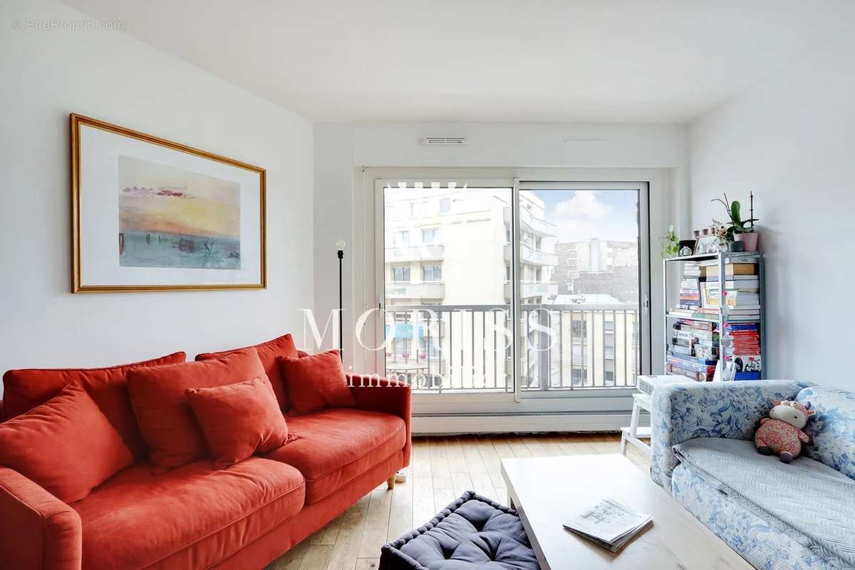 Appartement a louer paris-18e-arrondissement - 3 pièce(s) - 58 m2 - Surfyn