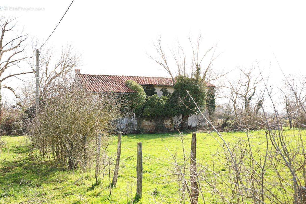 Maison à BALBIGNY