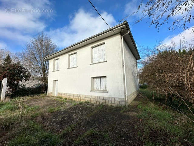 Maison à SAINTE-LIVRADE-SUR-LOT