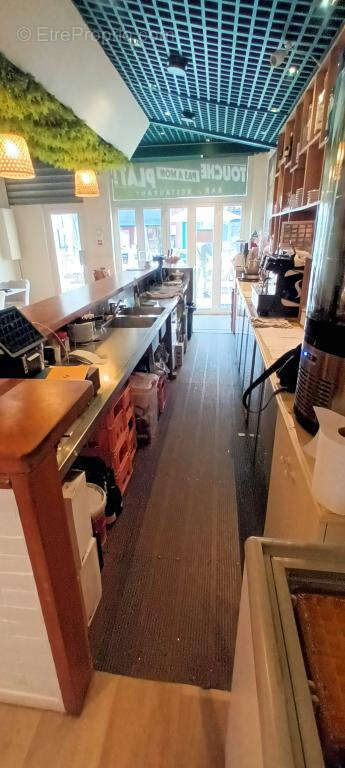 Commerce à VALLAURIS