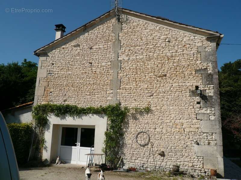 Maison à SALLES-D&#039;ANGLES