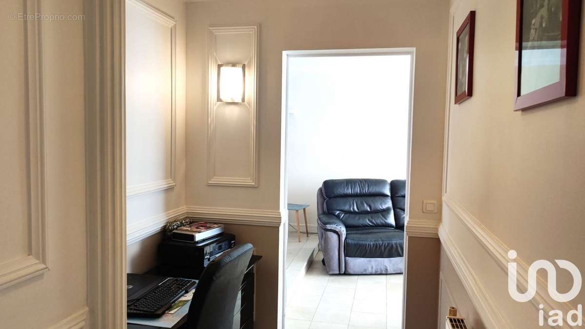 Photo 9 - Appartement à SAINT-JEAN-DE-LA-RUELLE