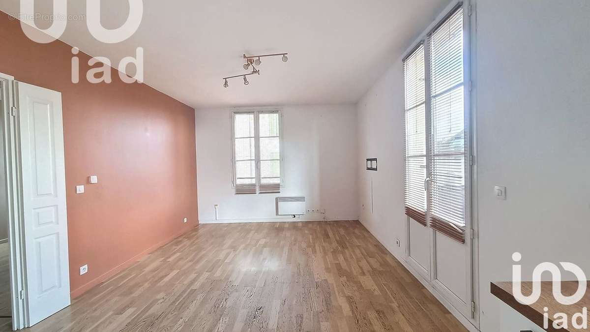 Photo 3 - Appartement à BAILLY-ROMAINVILLIERS