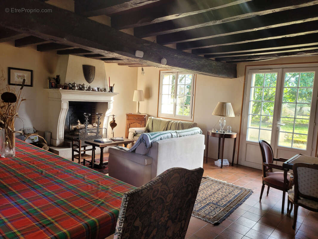 Maison à THIRON-GARDAIS