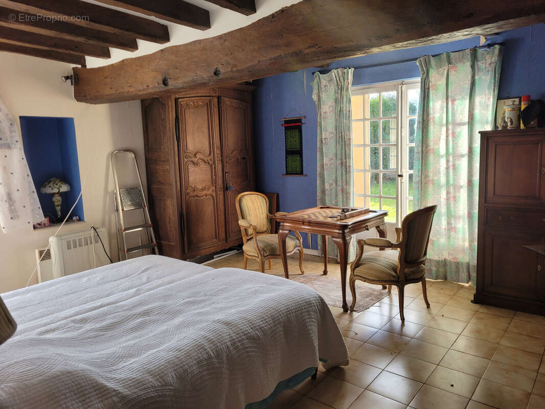 Maison à THIRON-GARDAIS