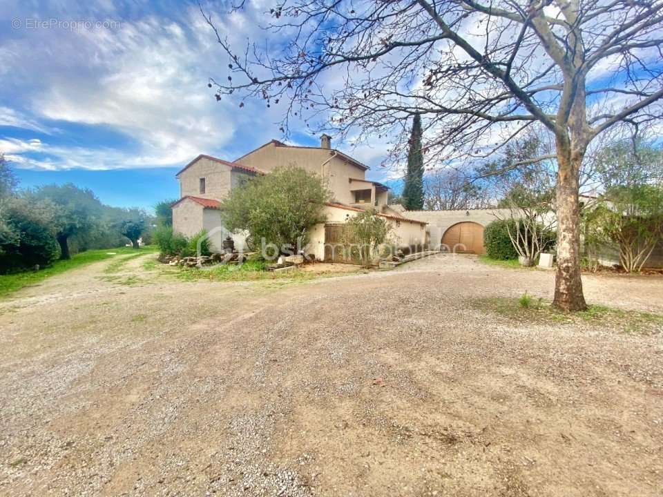 Maison à MONTAUROUX