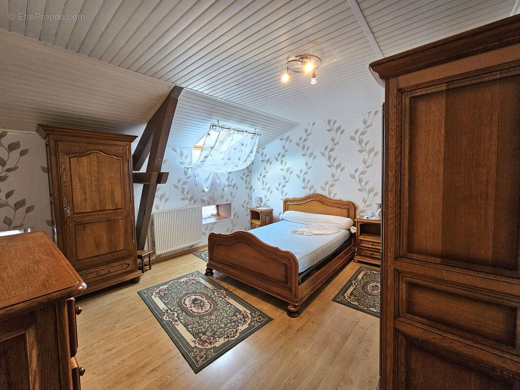 Maison à SAINT-ELOY-LES-MINES