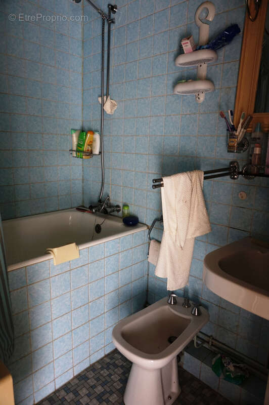 Appartement à AMBRIERES-LES-VALLEES