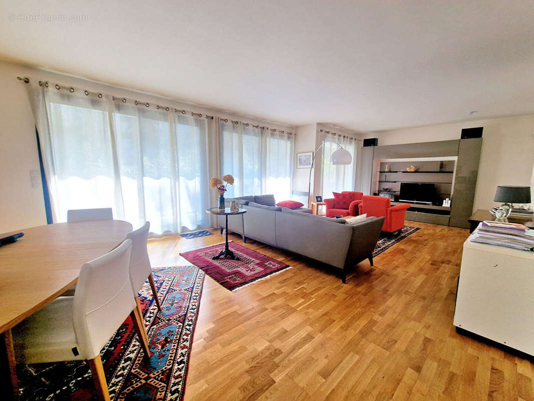 Appartement a louer ville-d'avray - 5 pièce(s) - 138 m2 - Surfyn