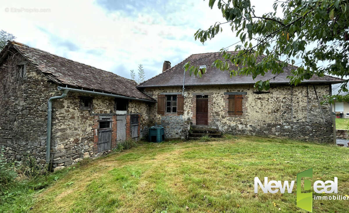 Maison à ARNAC-POMPADOUR