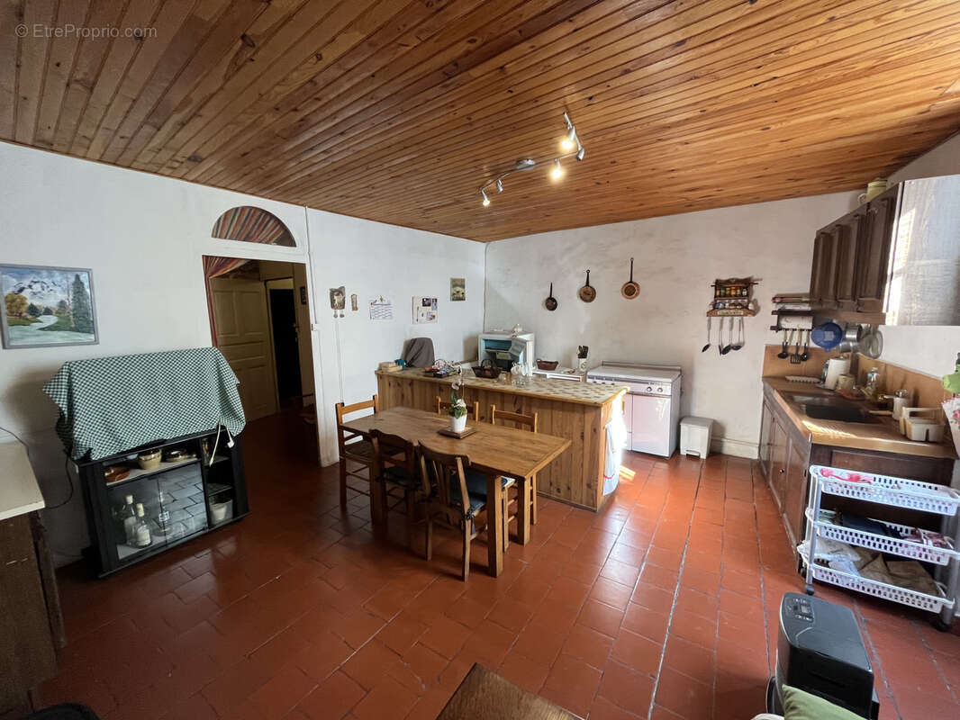 Maison à SAINT-GERVAIS-SUR-MARE