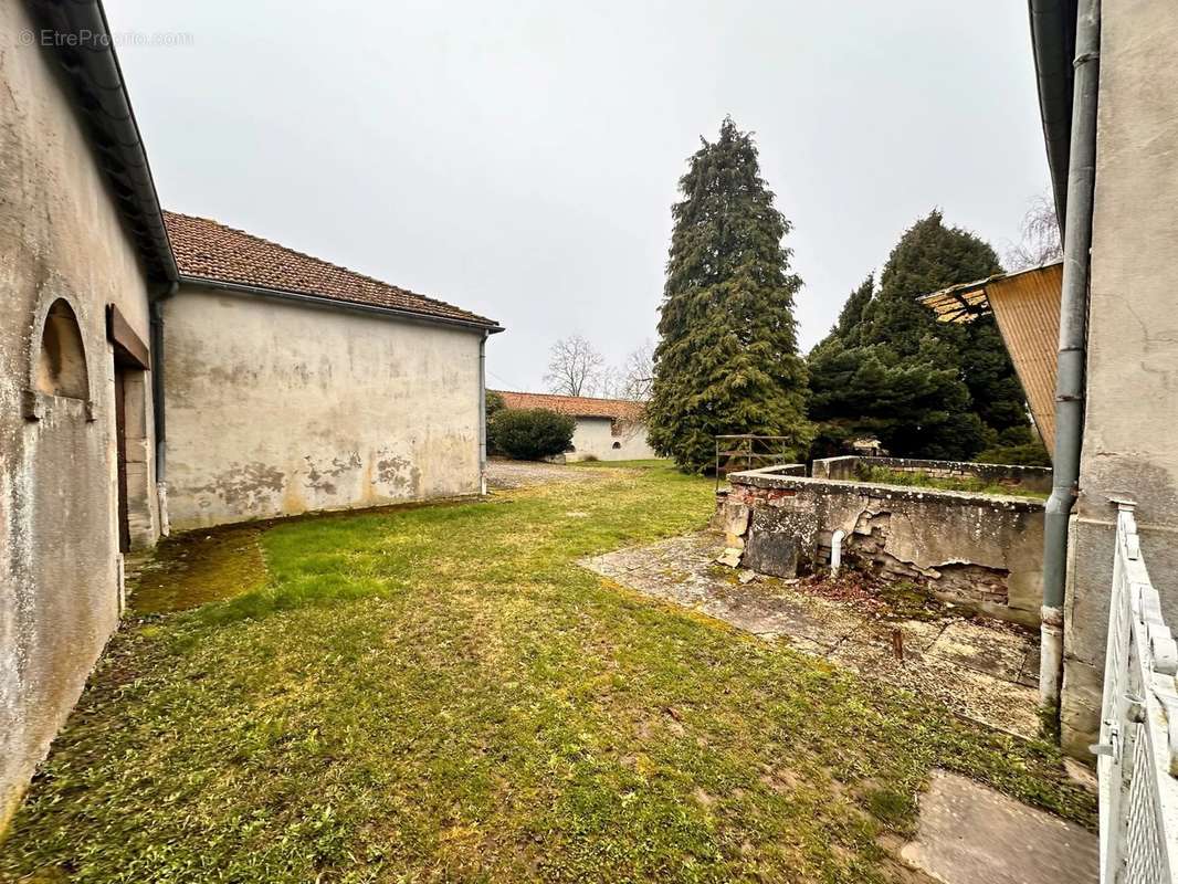 Appartement à REMILLY