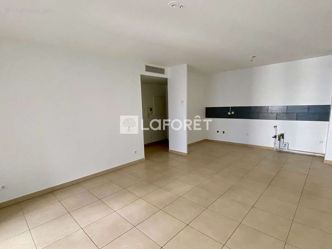 Appartement à MARSEILLE-7E