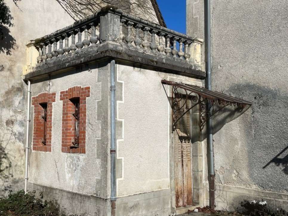 Maison à BARRIAC-LES-BOSQUETS