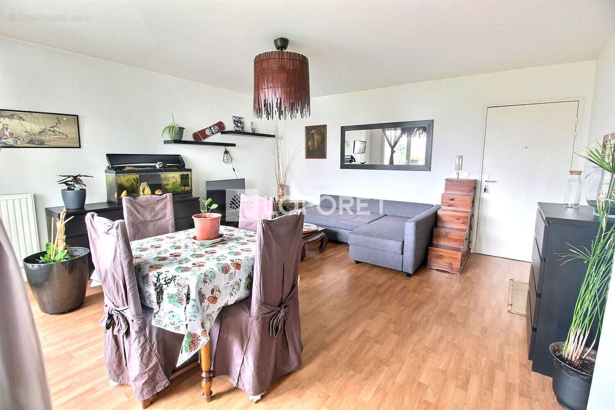 Appartement à GENNEVILLIERS