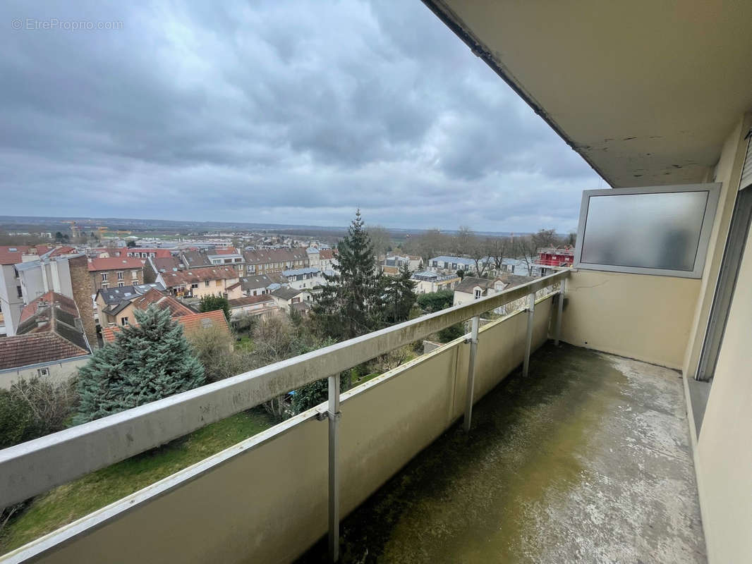 Appartement à SAINT-CYR-L&#039;ECOLE