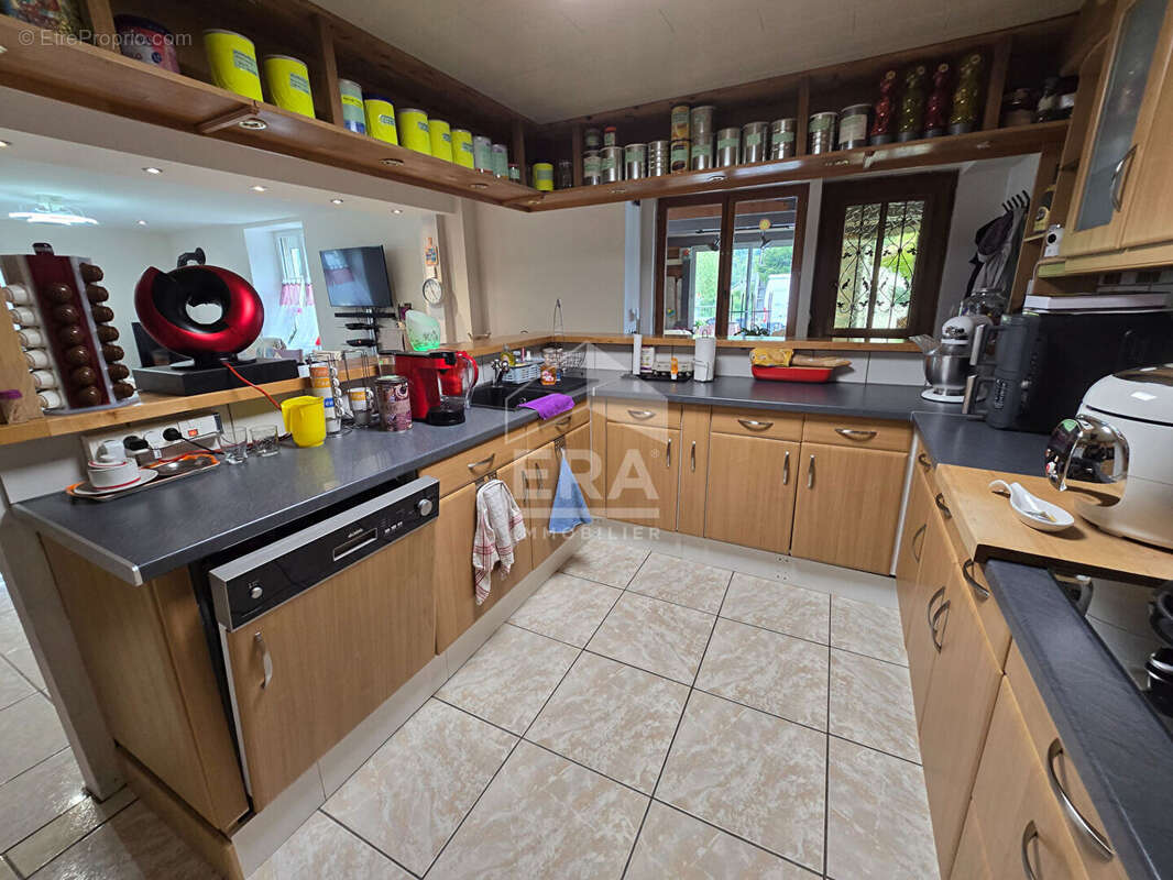 Appartement à ORCHAMPS-VENNES