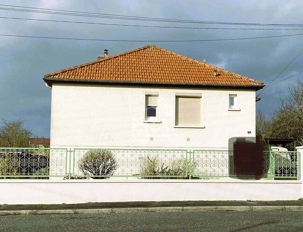 Maison à ANIZY-LE-CHATEAU