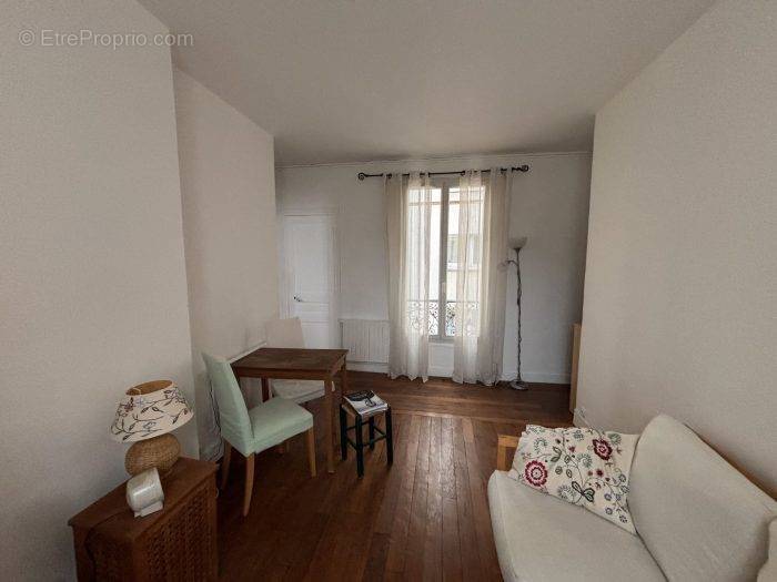 Appartement a vendre  - 2 pièce(s) - 35 m2 - Surfyn