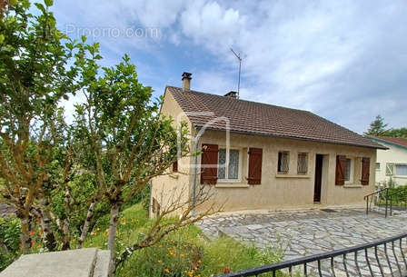 Maison à GOURDON