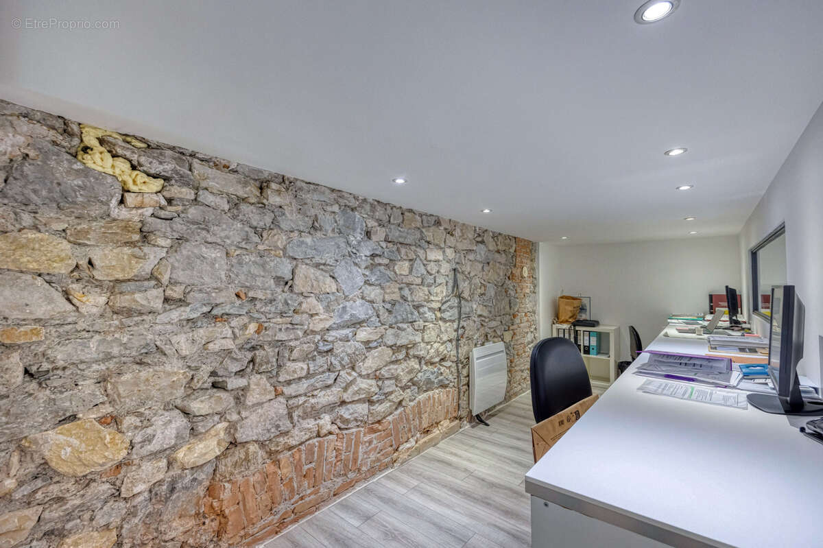 Commerce à GRENOBLE