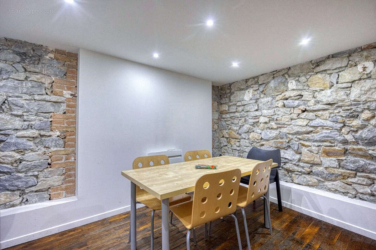 Commerce à GRENOBLE