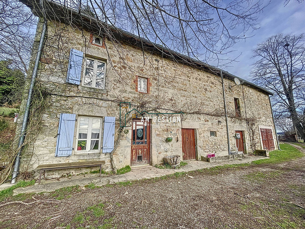 Maison à SAINT-JULIEN-LE-PETIT