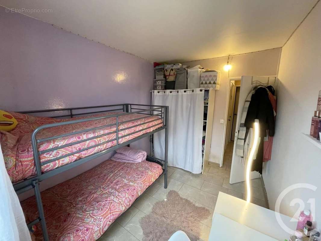 Appartement a vendre  - 4 pièce(s) - 78.4 m2 - Surfyn