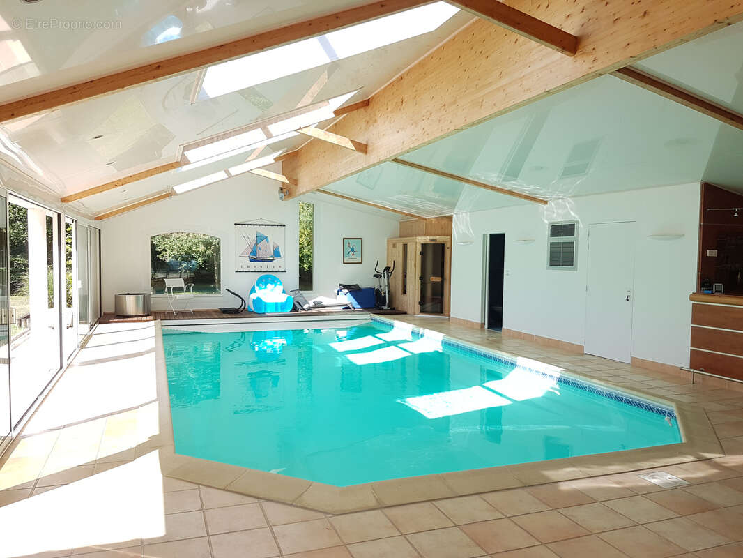 Maison à LE CELLIER