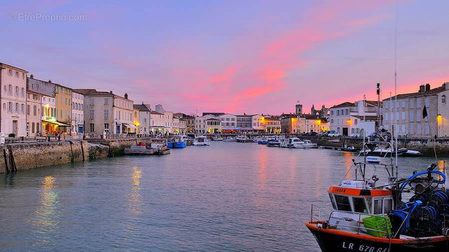 Appartement à SAINT-MARTIN-DE-RE